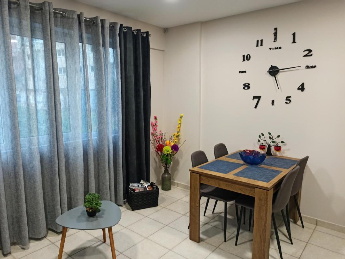 Central Square Apartment 1 Pírgos Dış mekan fotoğraf