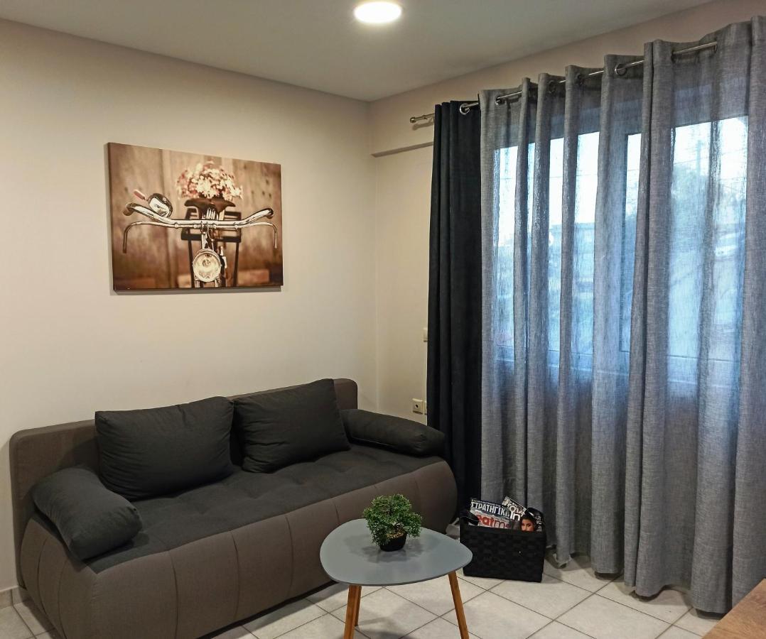 Central Square Apartment 1 Pírgos Dış mekan fotoğraf